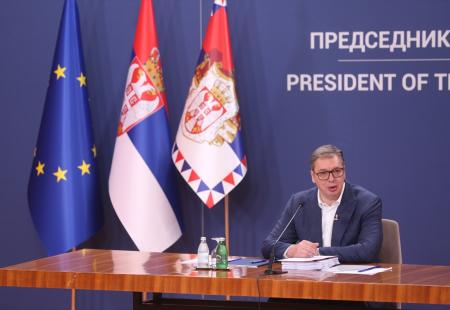 https://storage.bljesak.info/article/470886/450x310/aleksandar-vucic (3).jpg